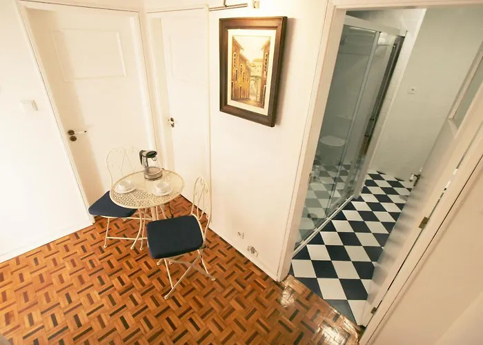 Проживание в семье Oleiros Center *